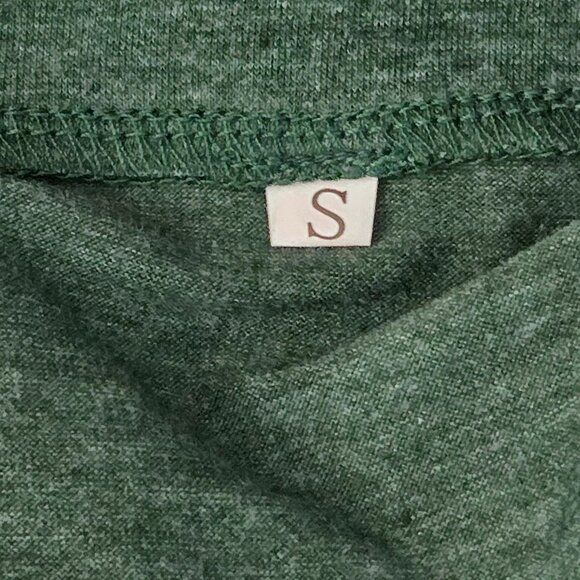 NWOT | Forest Green V-Neck Henley Roll Tab Short Sleeve Top | Small - Picture 3 of 6